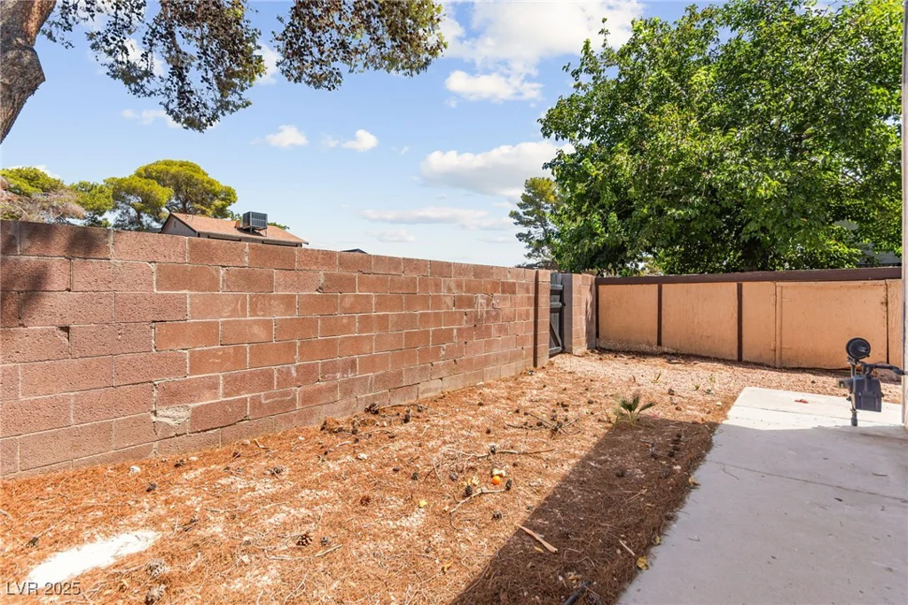 3521 Mercury, North Las Vegas, NV 89030
