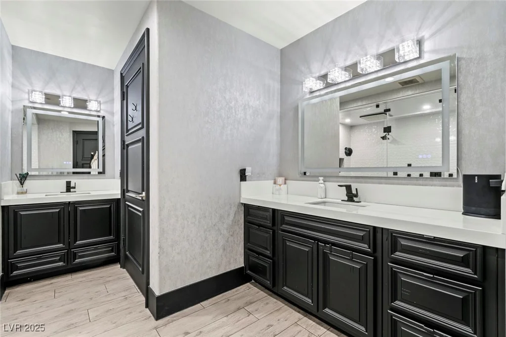 9101 Alta, Las Vegas, NV 89145