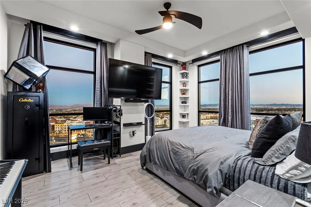 9101 Alta, Las Vegas, NV 89145
