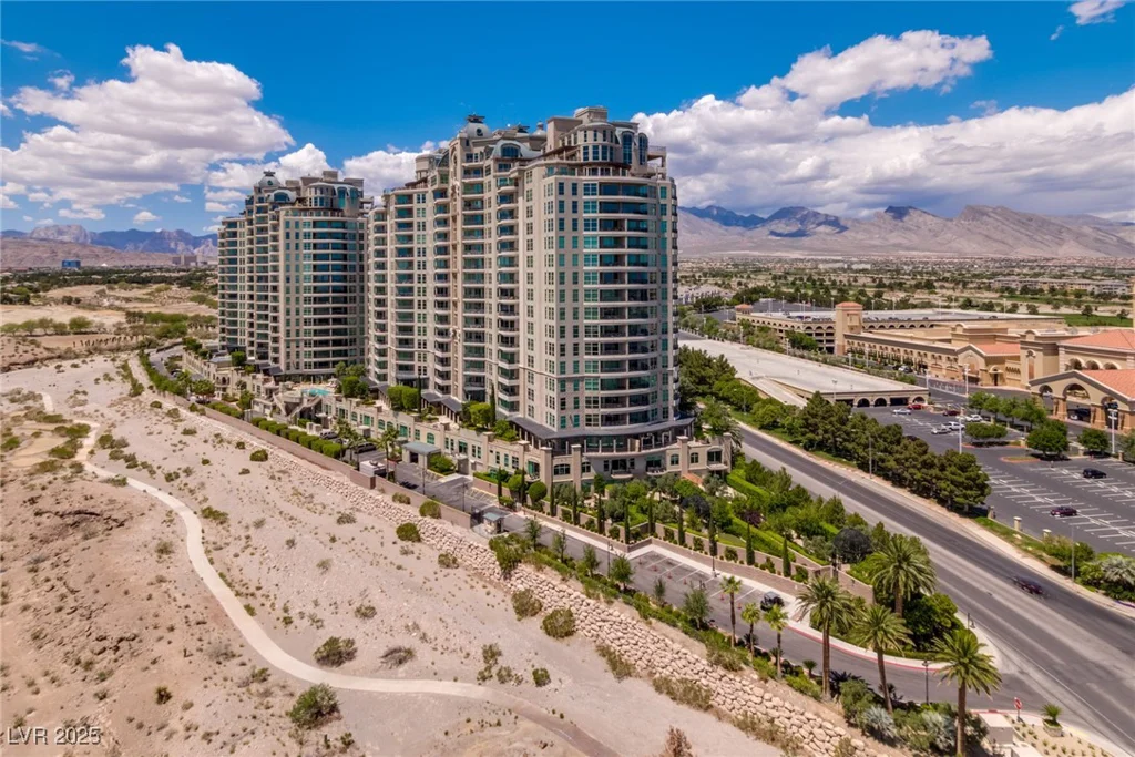 9101 Alta, Las Vegas, NV 89145