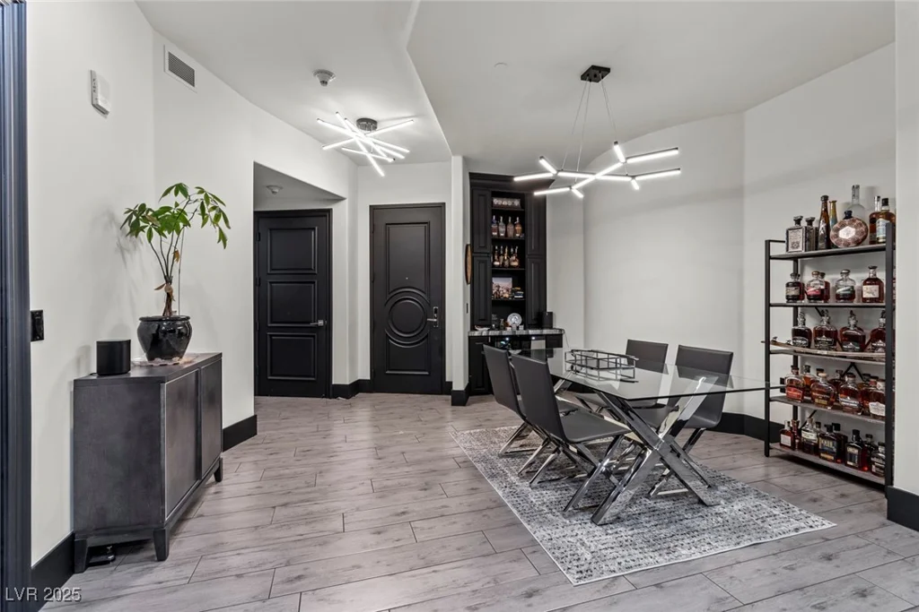 9101 Alta, Las Vegas, NV 89145