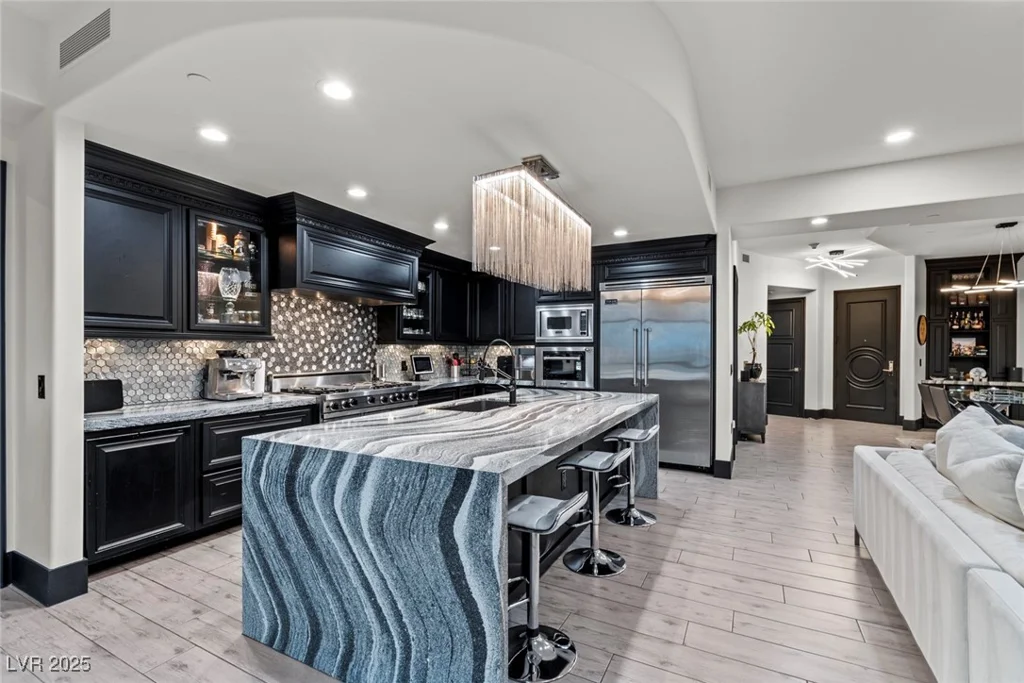9101 Alta, Las Vegas, NV 89145