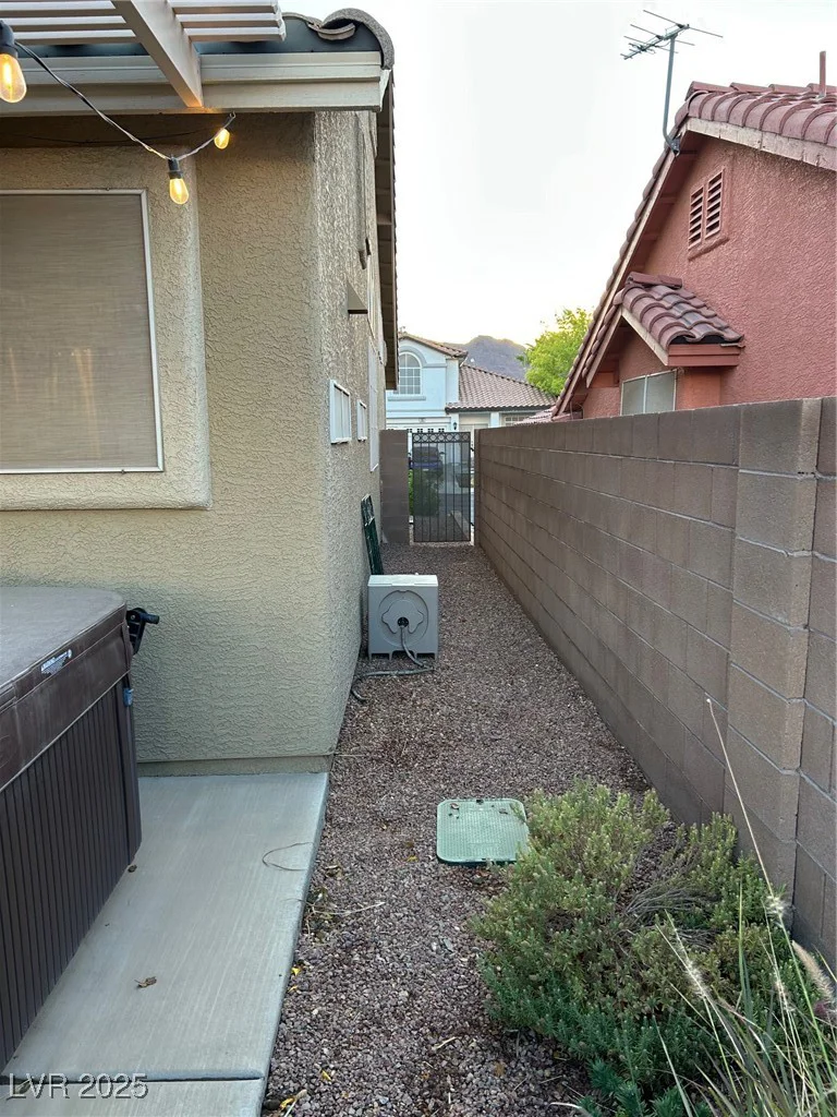 1008 Ridgegate, Henderson, NV 89002