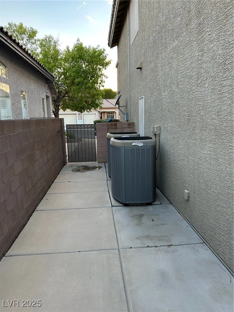 1008 Ridgegate, Henderson, NV 89002