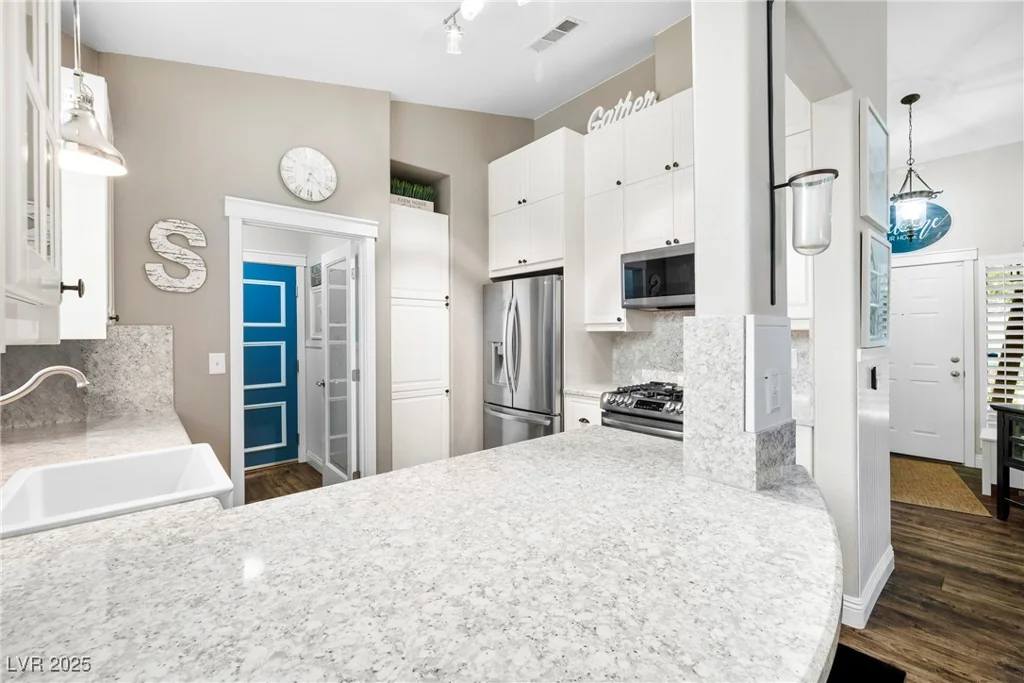 168 Mountainside, Henderson, NV 89012