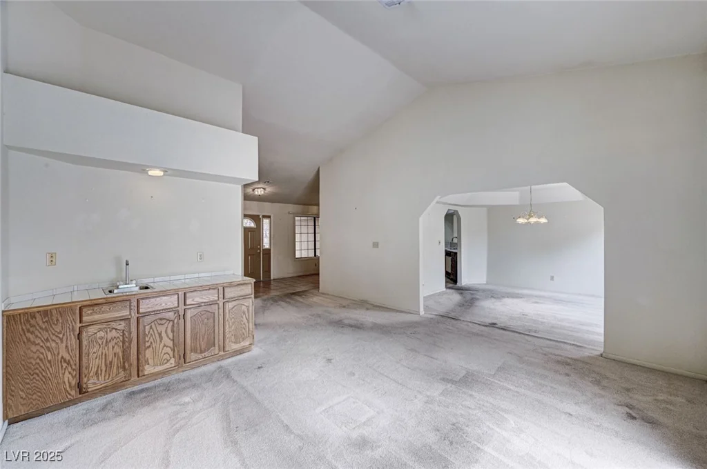 6452 Viewpoint, Las Vegas, NV 89156