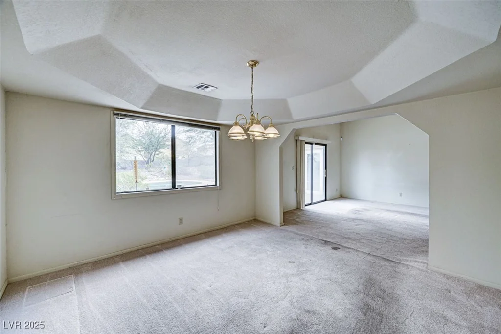 6452 Viewpoint, Las Vegas, NV 89156