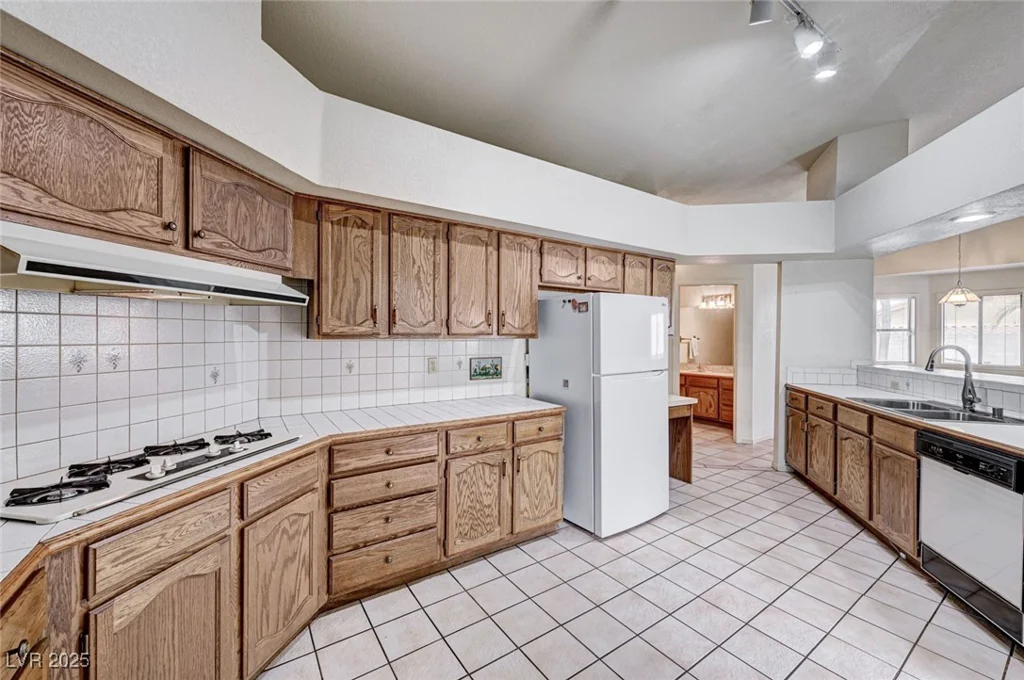 6452 Viewpoint, Las Vegas, NV 89156