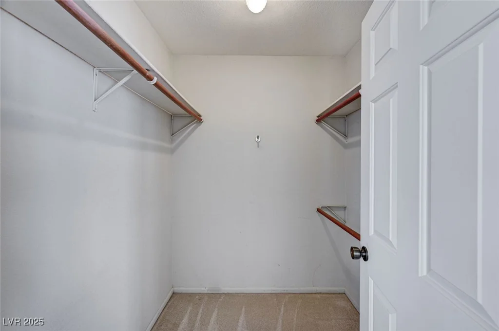 6452 Viewpoint, Las Vegas, NV 89156