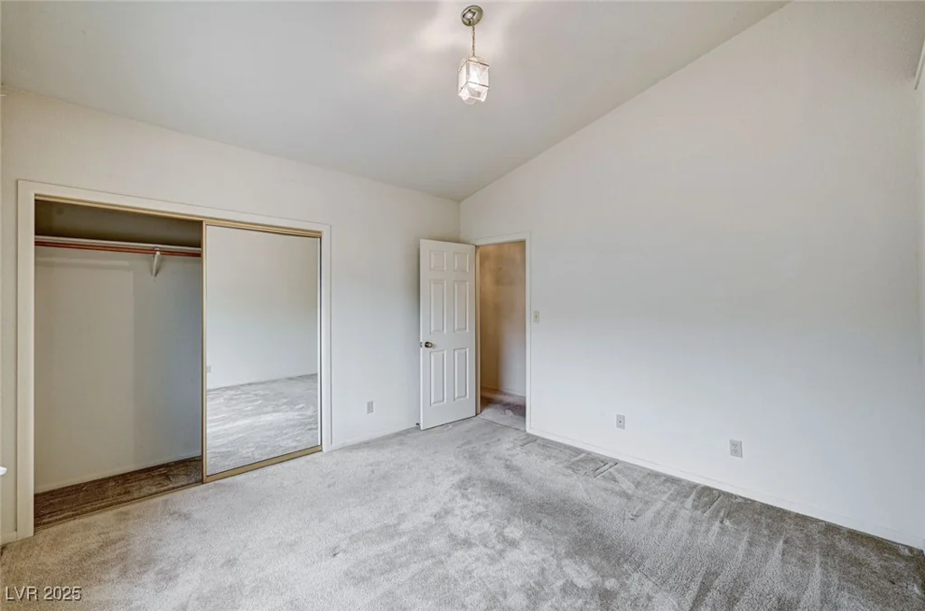 6452 Viewpoint, Las Vegas, NV 89156