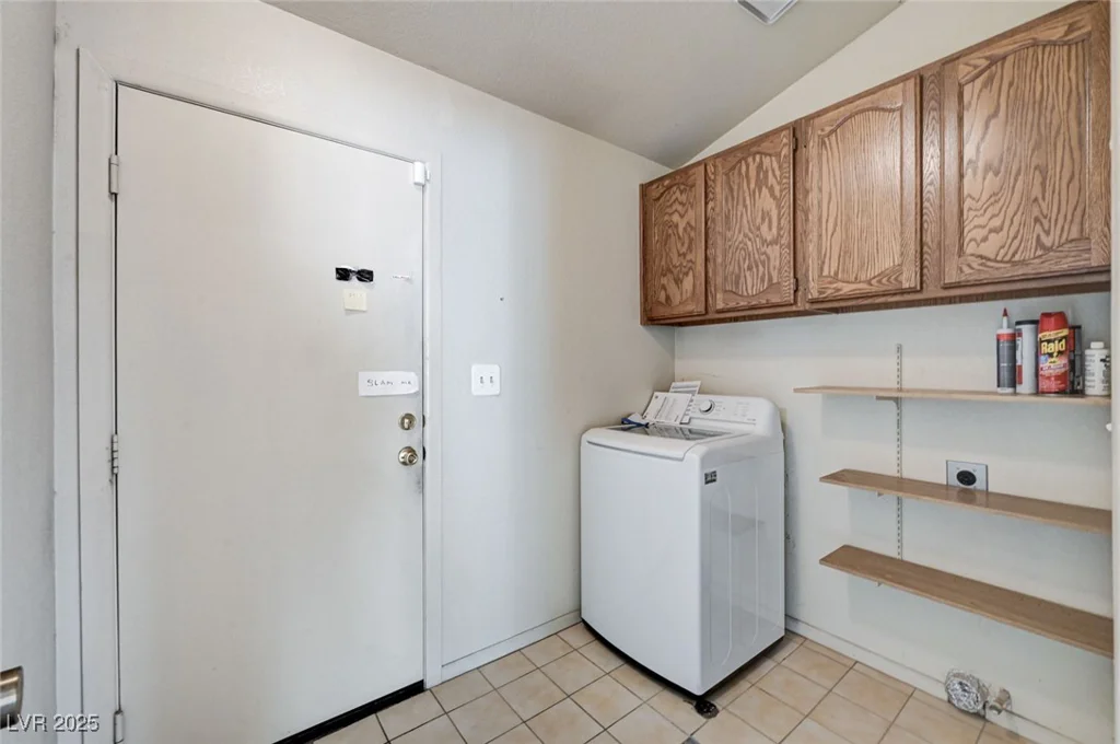 6452 Viewpoint, Las Vegas, NV 89156