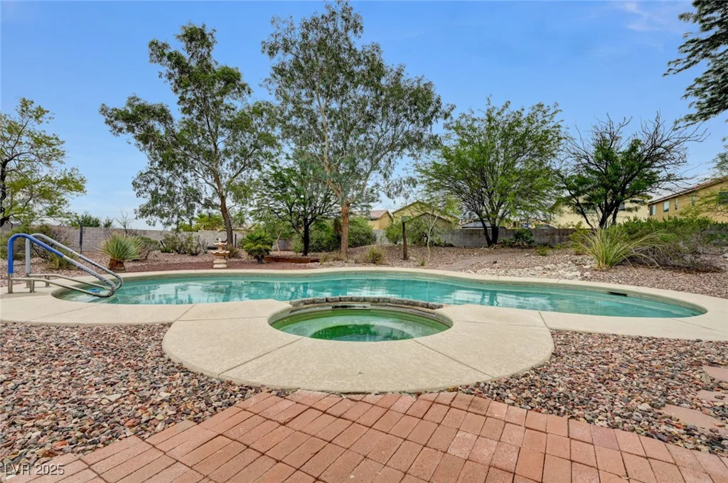 6452 Viewpoint, Las Vegas, NV 89156