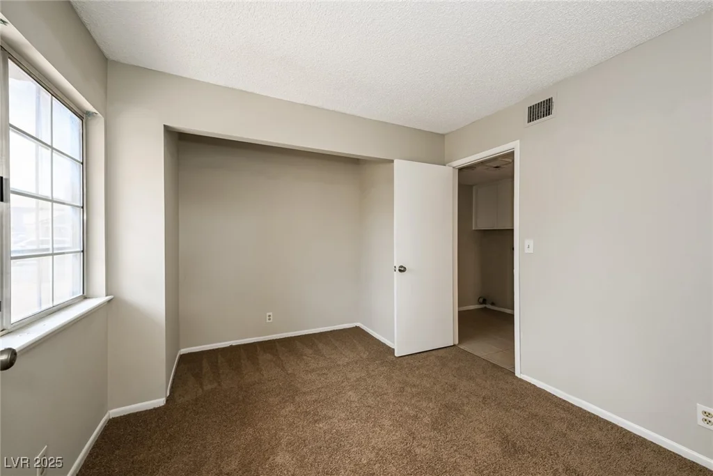1770 Forest Walk, Las Vegas, NV 89119