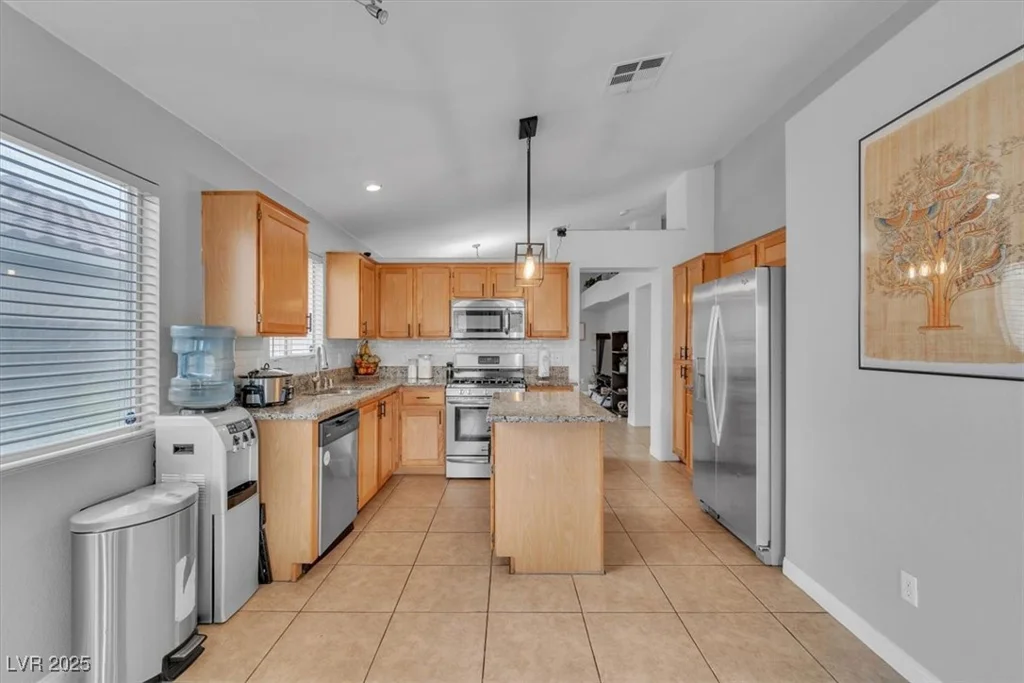 5824 Round Castle, Las Vegas, NV 89130