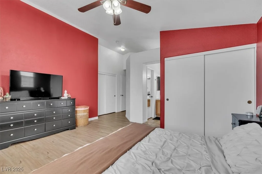 5824 Round Castle, Las Vegas, NV 89130