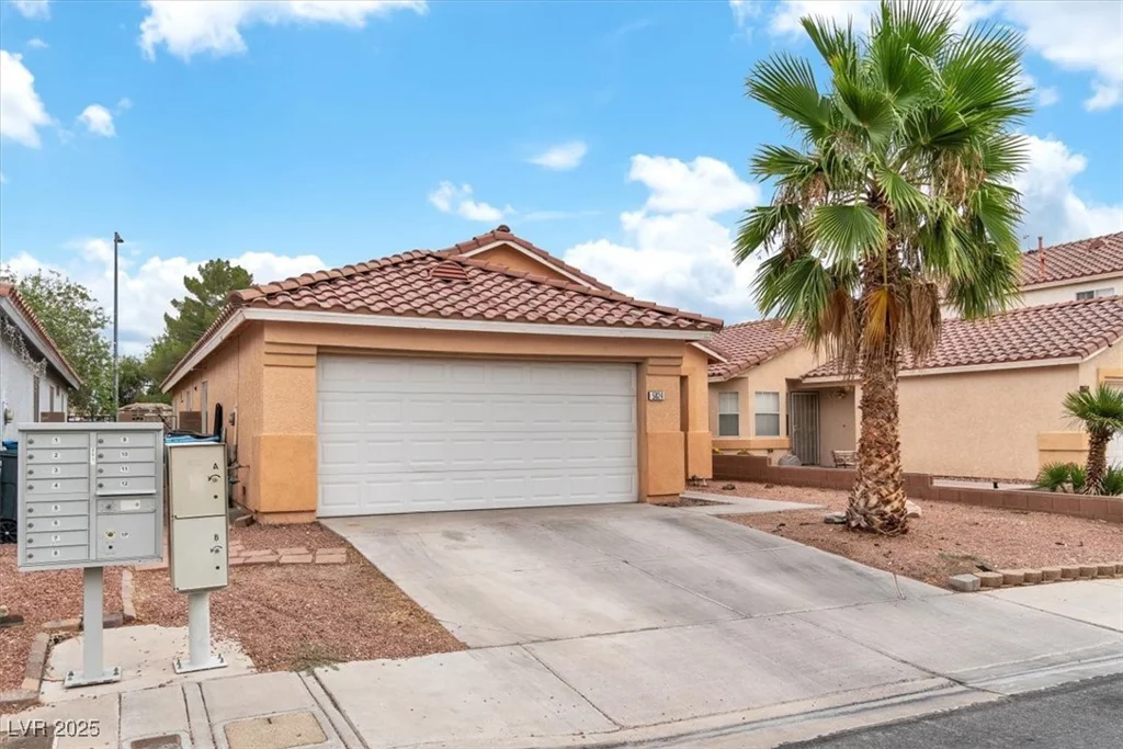 5824 Round Castle, Las Vegas, NV 89130