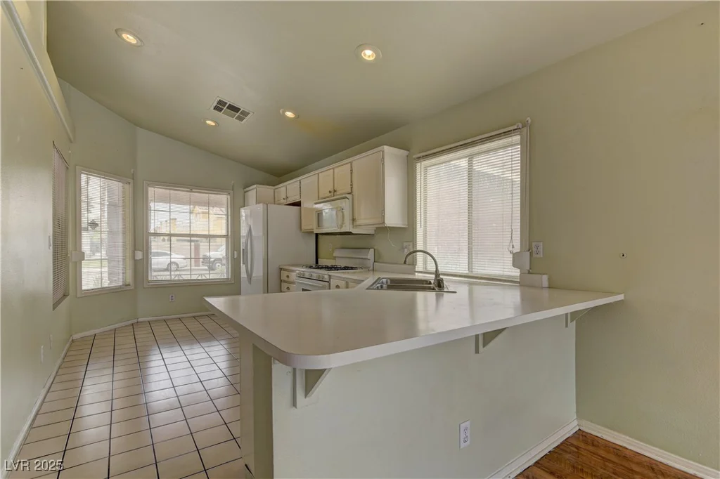6613 Miners Hope, Las Vegas, NV 89108
