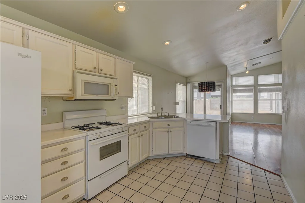 6613 Miners Hope, Las Vegas, NV 89108