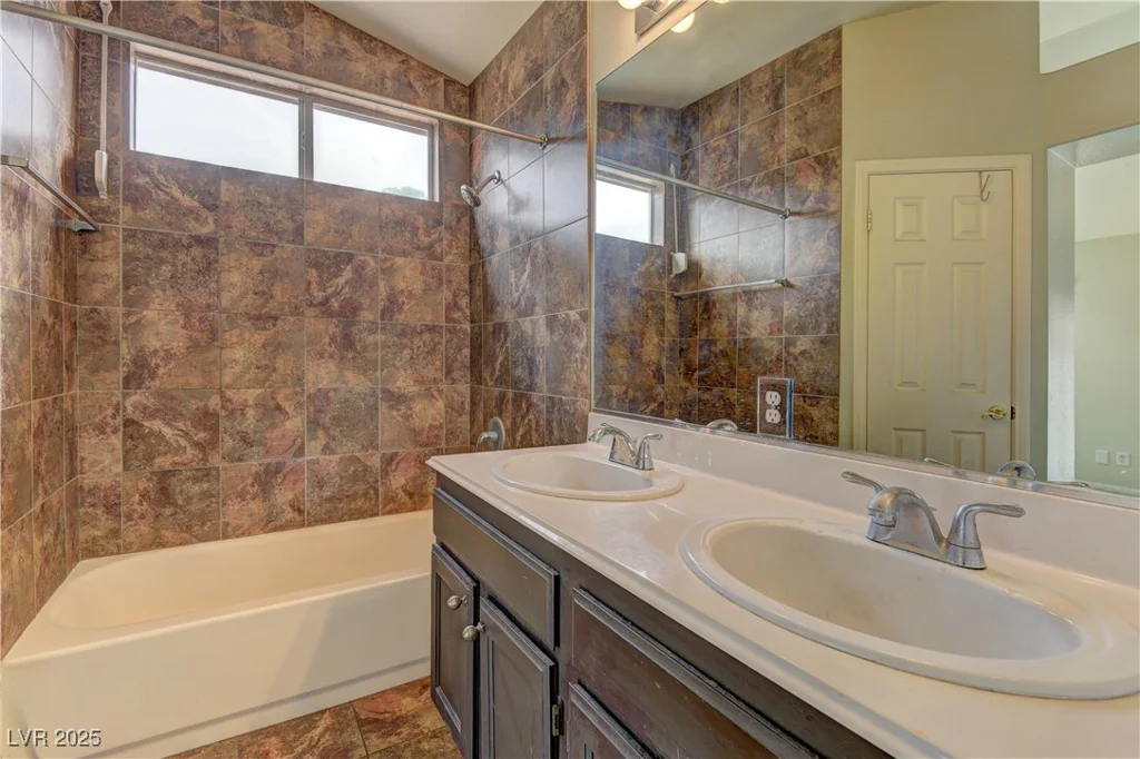 6613 Miners Hope, Las Vegas, NV 89108