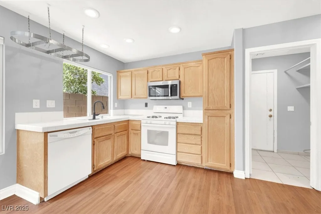2413 Rue De Bourdeaux, Henderson, NV 89074