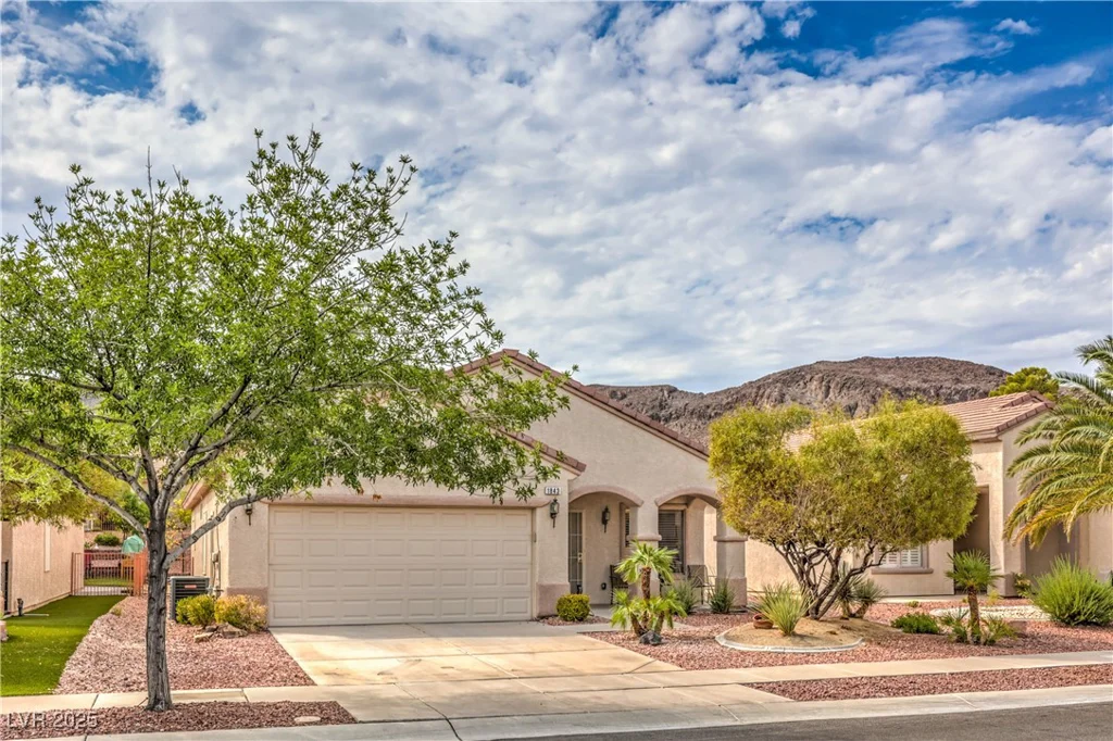 1843 Cypress Greens, Henderson, NV 89012
