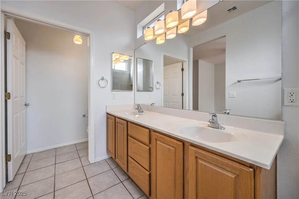 1843 Cypress Greens, Henderson, NV 89012