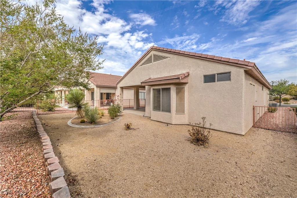 1843 Cypress Greens, Henderson, NV 89012