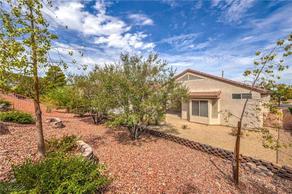 1843 Cypress Greens, Henderson, NV 89012