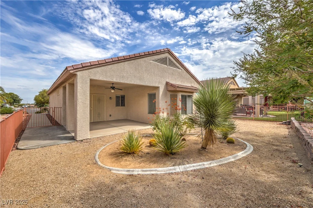 1843 Cypress Greens, Henderson, NV 89012