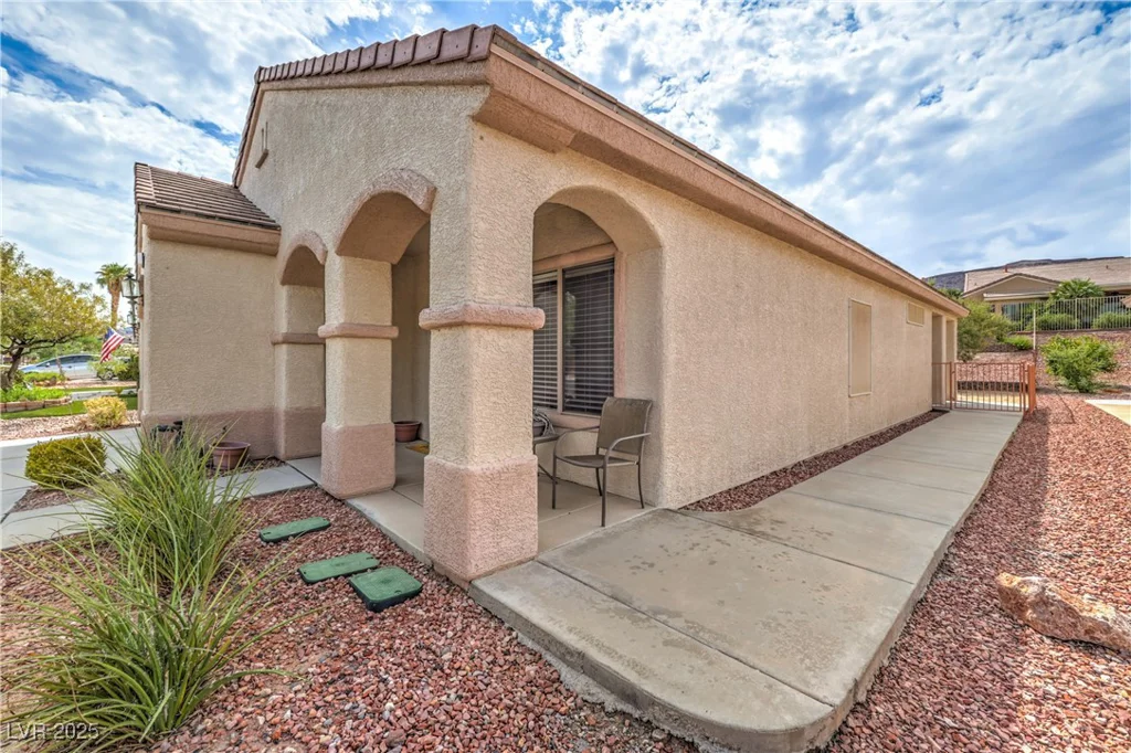 1843 Cypress Greens, Henderson, NV 89012