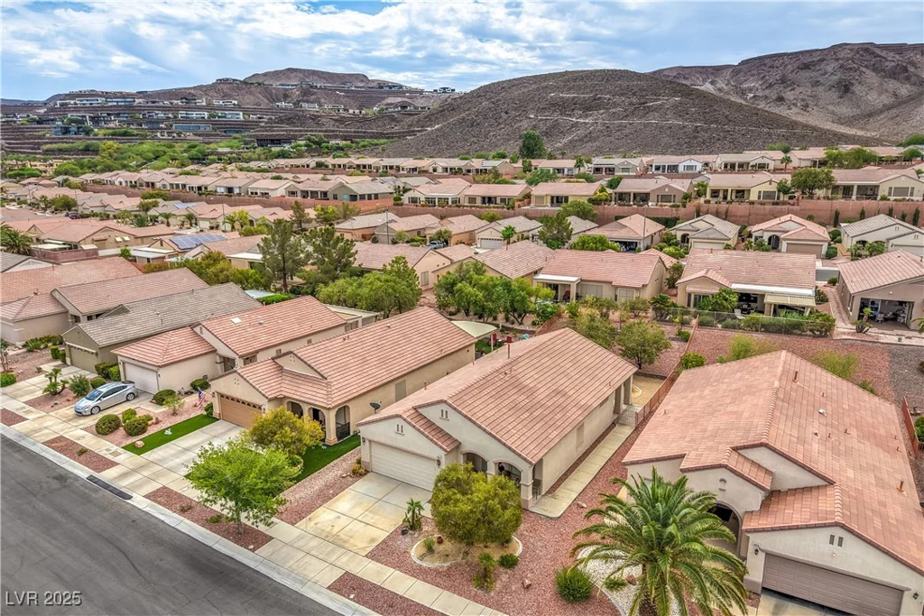 1843 Cypress Greens, Henderson, NV 89012