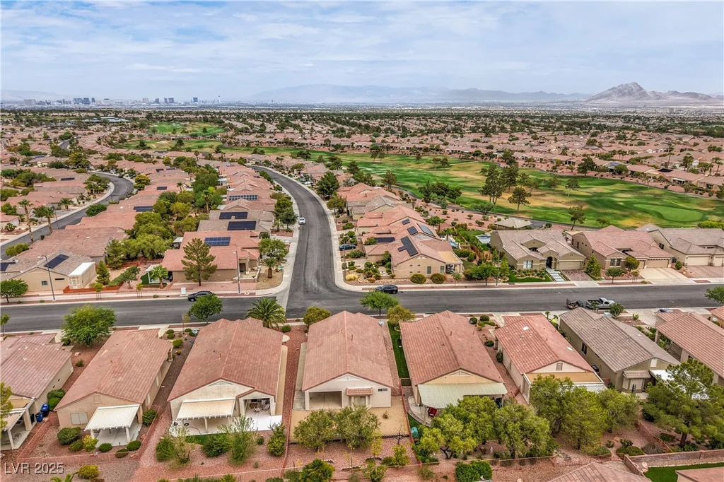 1843 Cypress Greens, Henderson, NV 89012