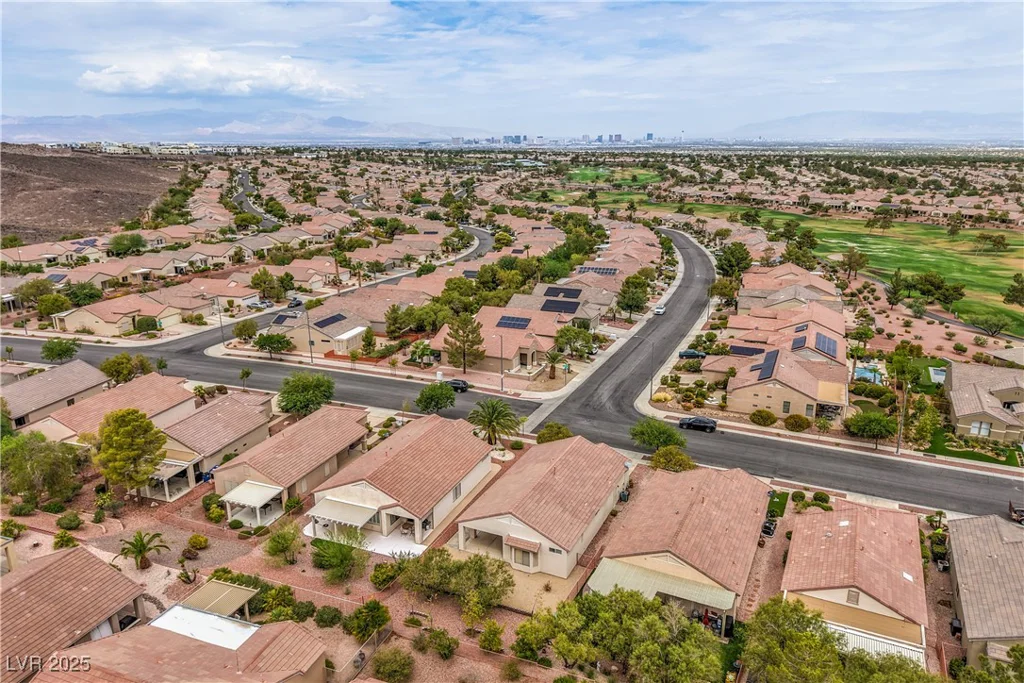 1843 Cypress Greens, Henderson, NV 89012
