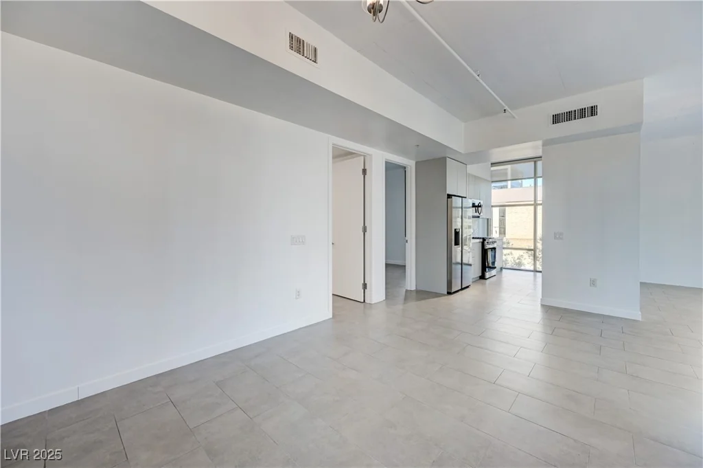 353 Bonneville, Las Vegas, NV 89101