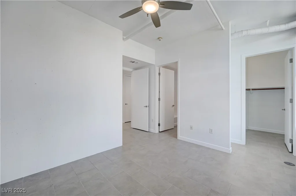 353 Bonneville, Las Vegas, NV 89101