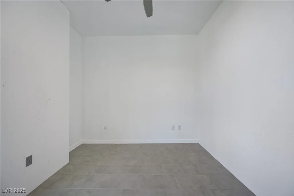 353 Bonneville, Las Vegas, NV 89101
