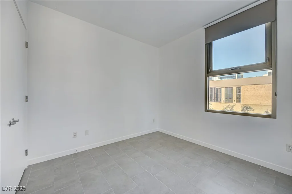 353 Bonneville, Las Vegas, NV 89101