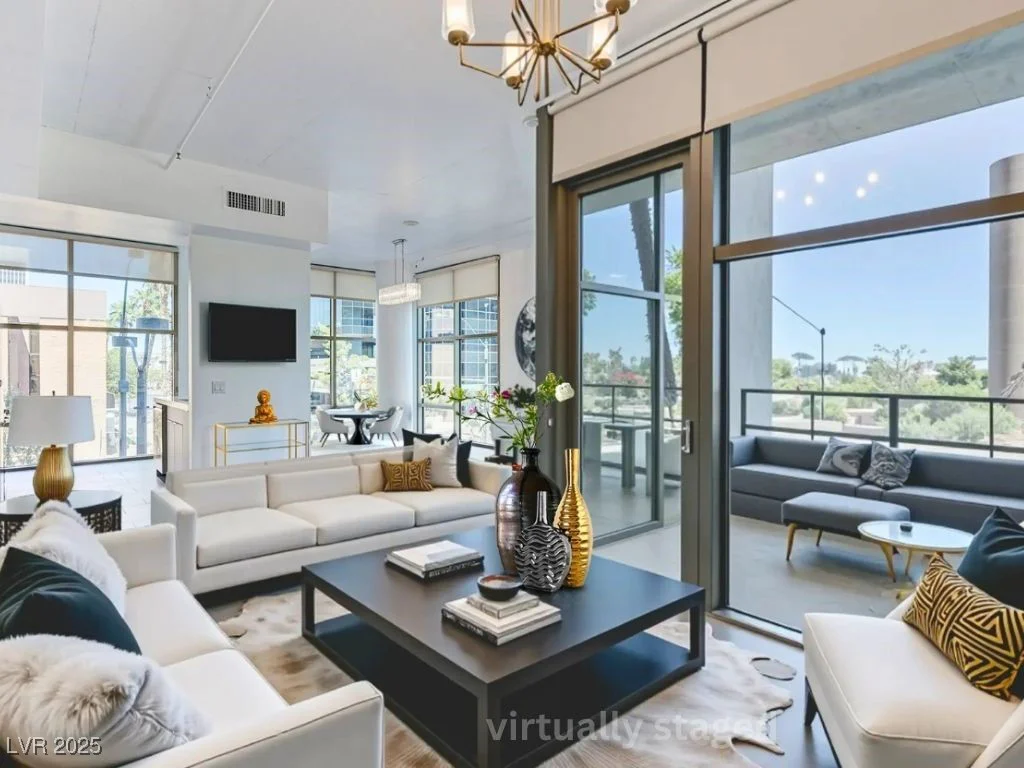353 Bonneville, Las Vegas, NV 89101