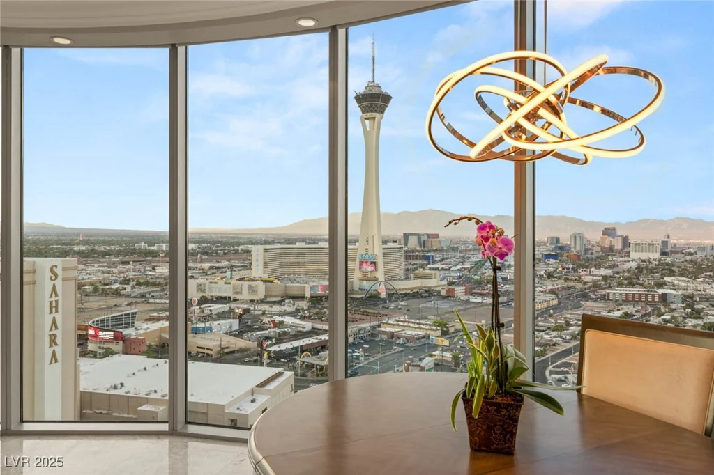 222 KAREN, Las Vegas, NV 89109