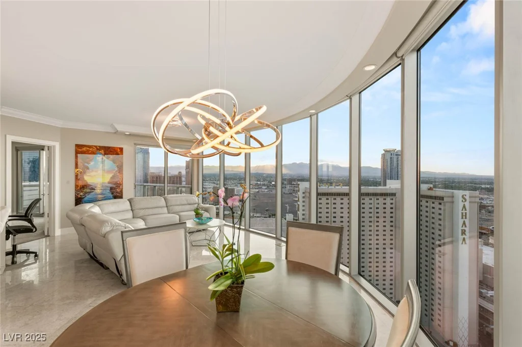 222 KAREN, Las Vegas, NV 89109