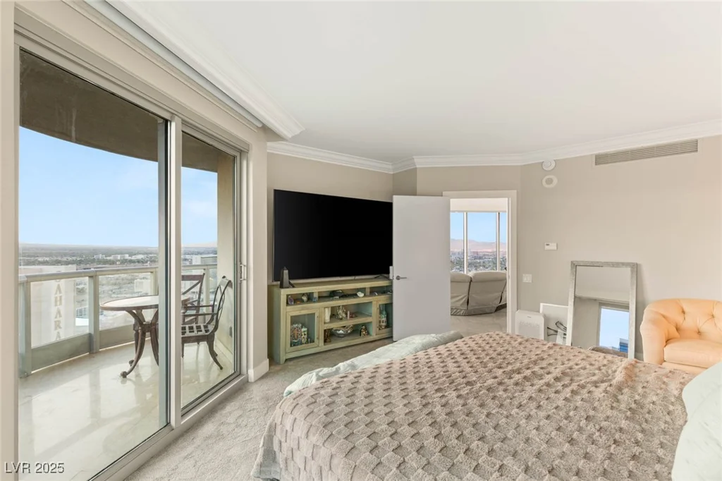 222 KAREN, Las Vegas, NV 89109