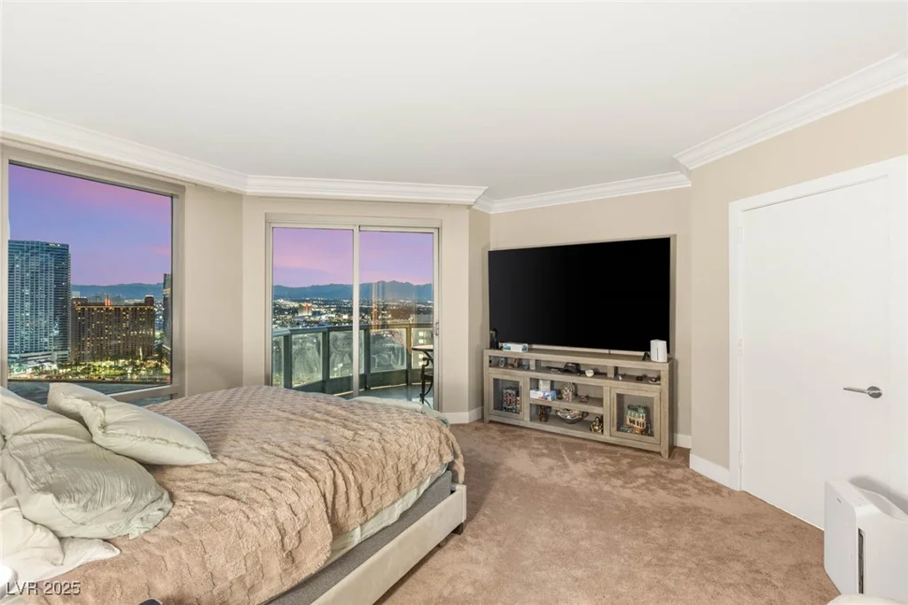 222 KAREN, Las Vegas, NV 89109