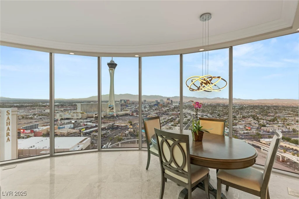 222 KAREN, Las Vegas, NV 89109