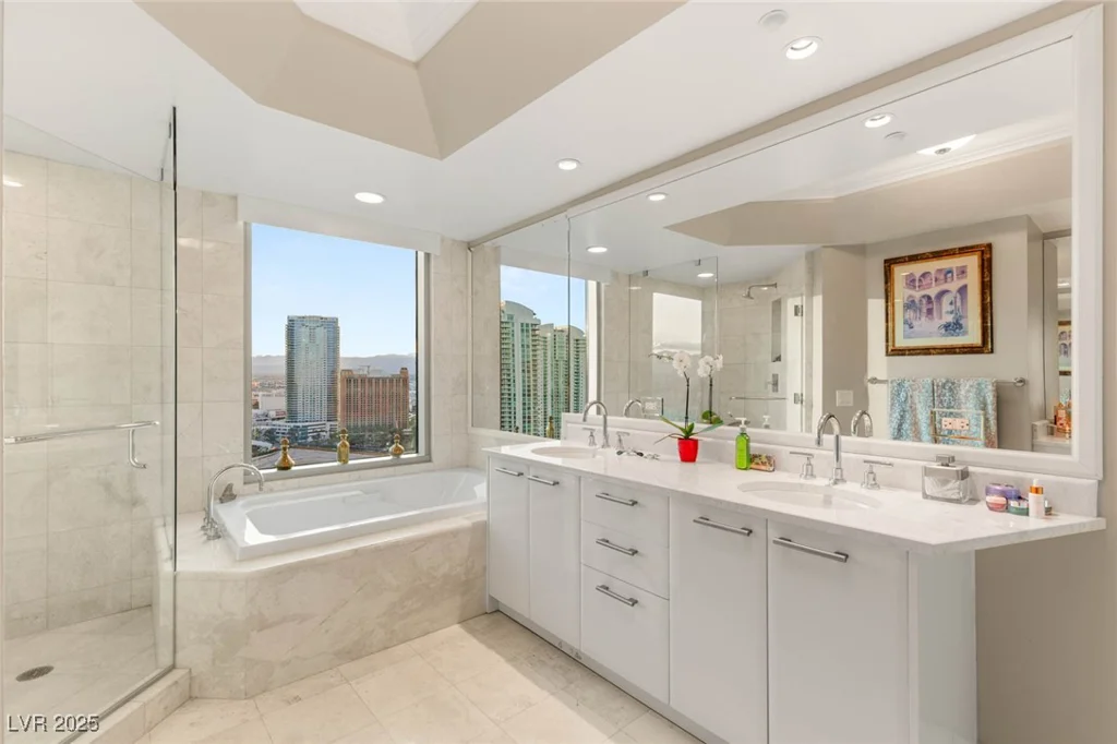 222 KAREN, Las Vegas, NV 89109