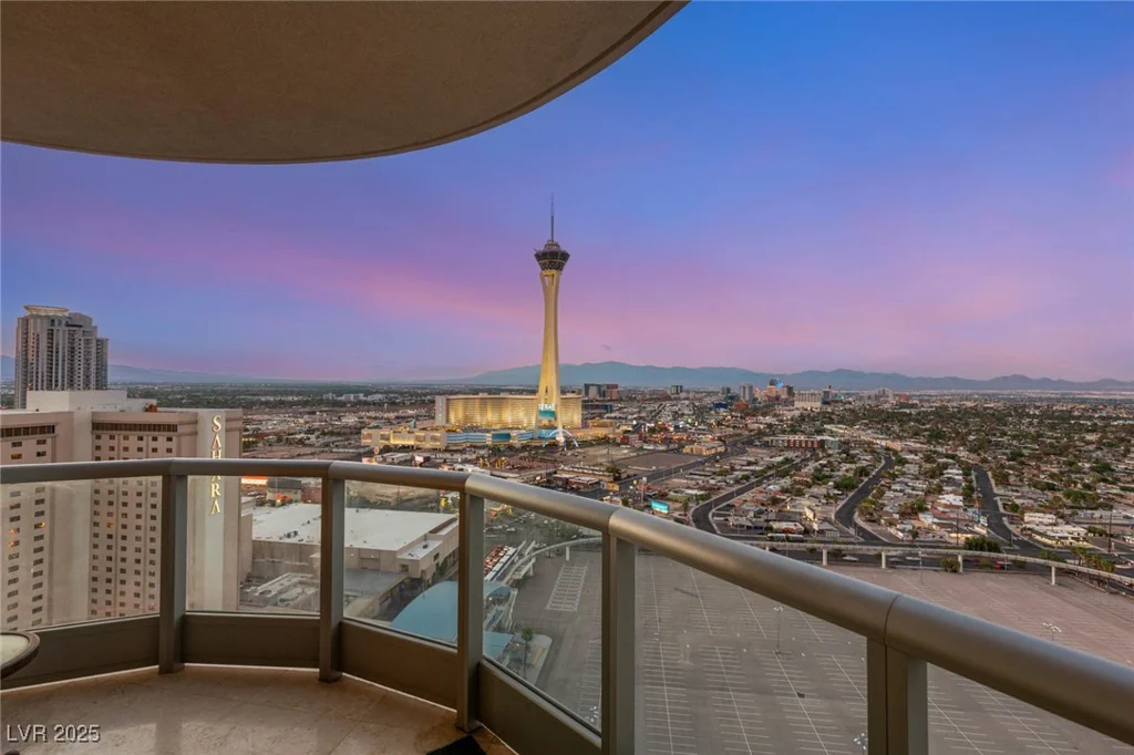 222 KAREN, Las Vegas, NV 89109