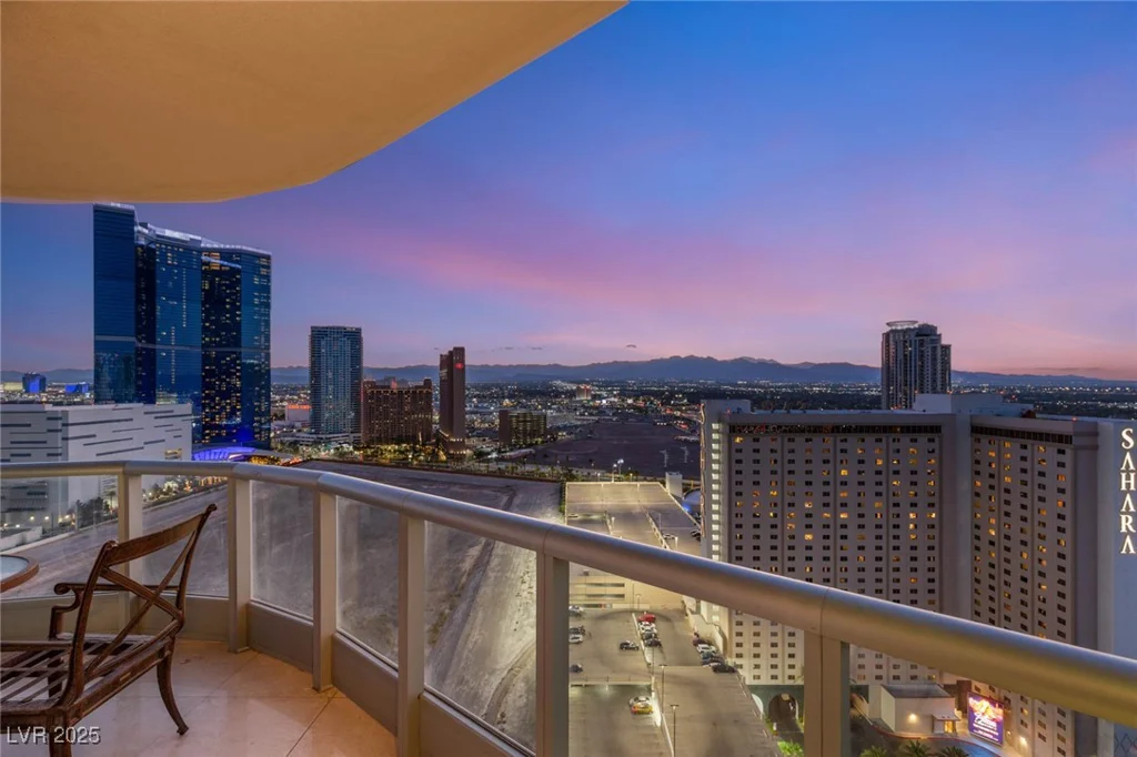 222 KAREN, Las Vegas, NV 89109