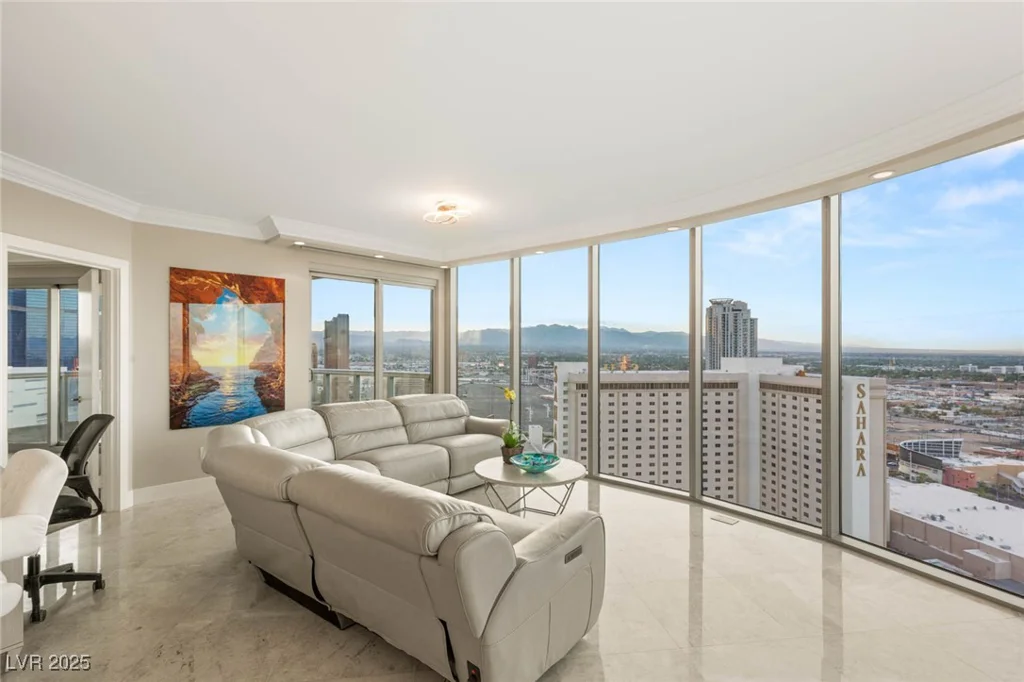 222 KAREN, Las Vegas, NV 89109