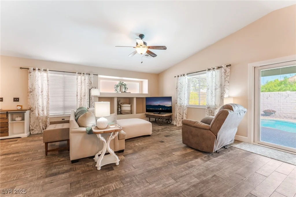 8832 Spinning Wheel, Las Vegas, NV 89143