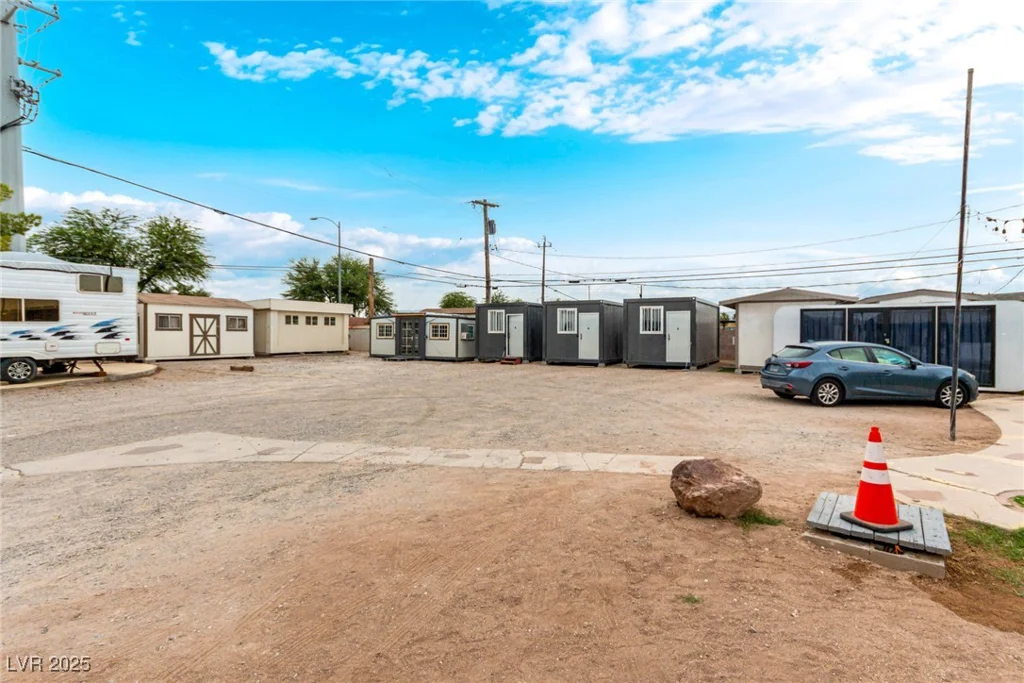 1713 Ophir, Las Vegas, NV 89106
