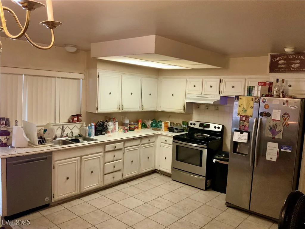 3533 Moraga, Las Vegas, NV 89103
